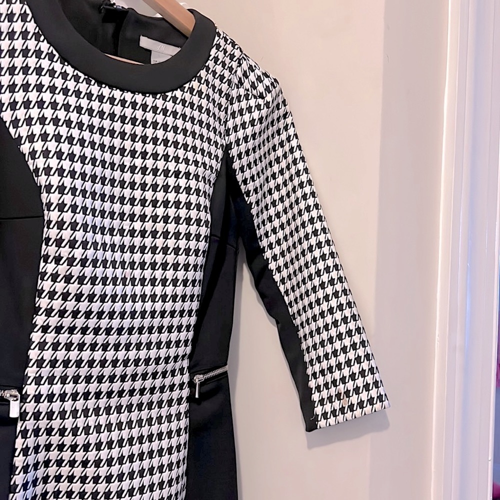 Houndstooth Dress - Picture 4 of 9